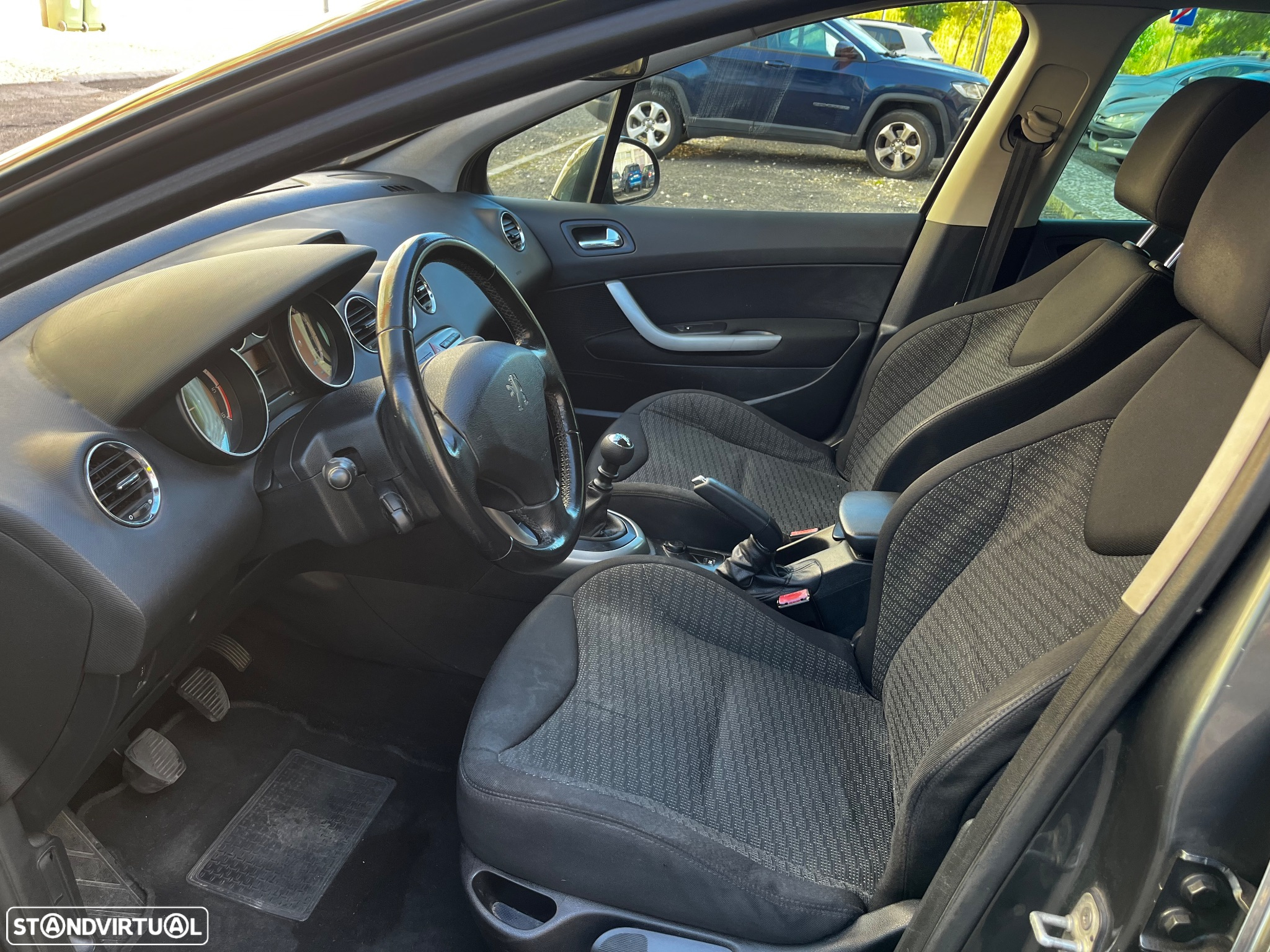 Peugeot 308 SW 1.6 HDi Executive CVM6 - 16