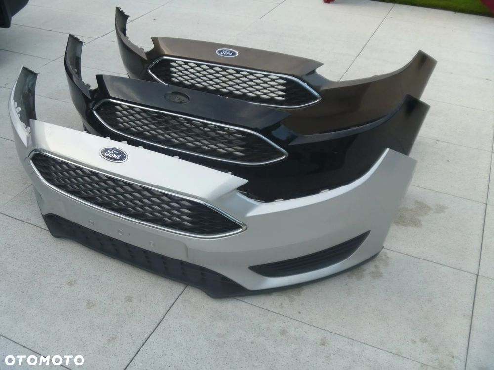 FORD FOCUS MK3 LIFT ZDERZAK PRZEDNI ATRAPA KRATKI