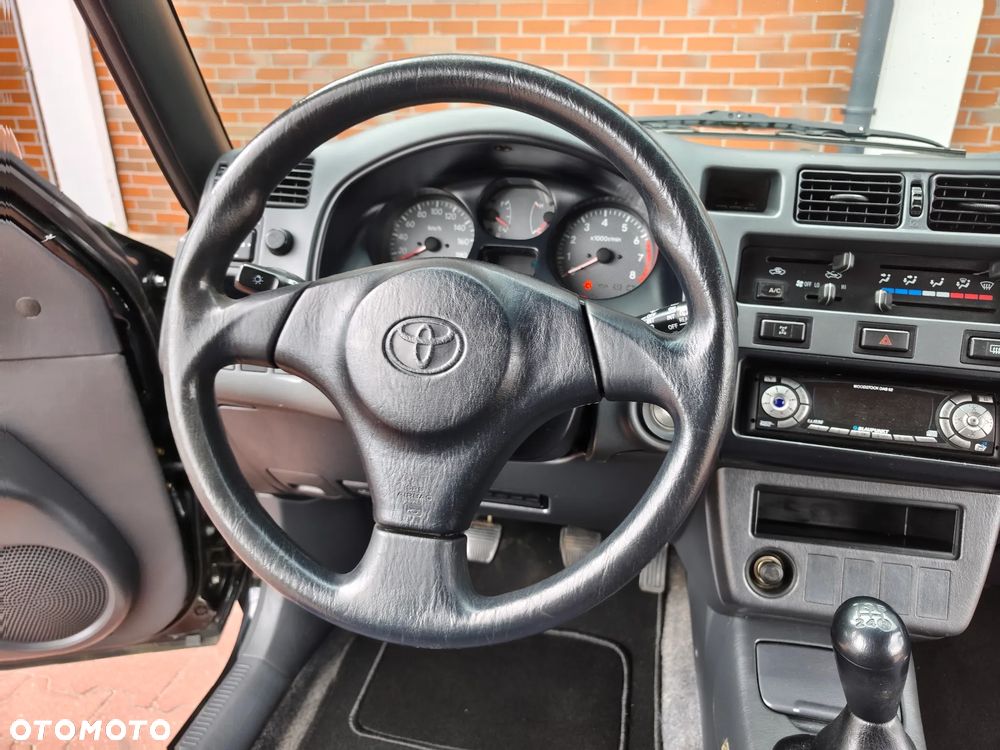 Toyota RAV4 2.0 Special - 20