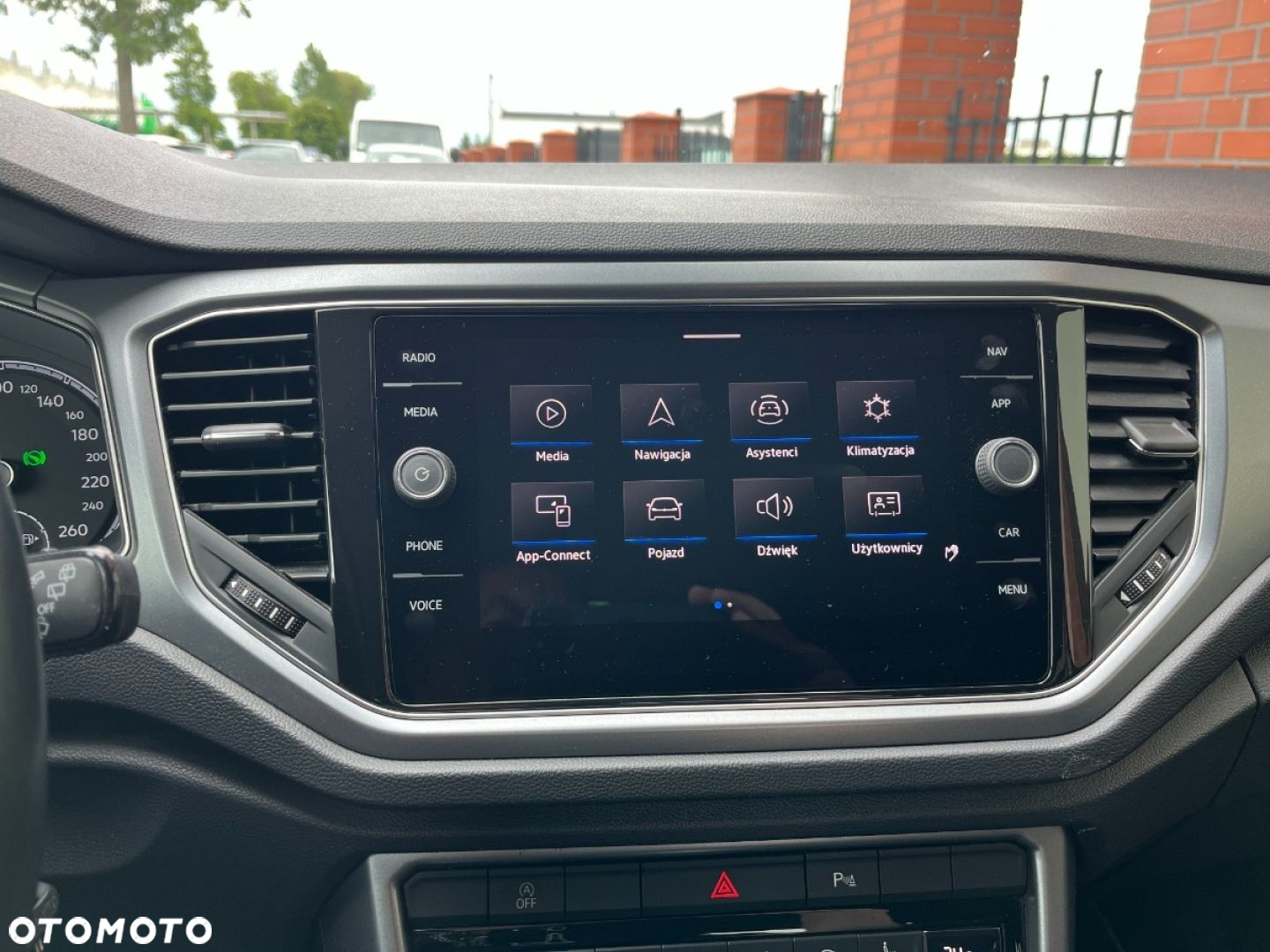 Volkswagen T-Roc 2.0 TDI SCR 4MOTION DSG ACTIVE - 14
