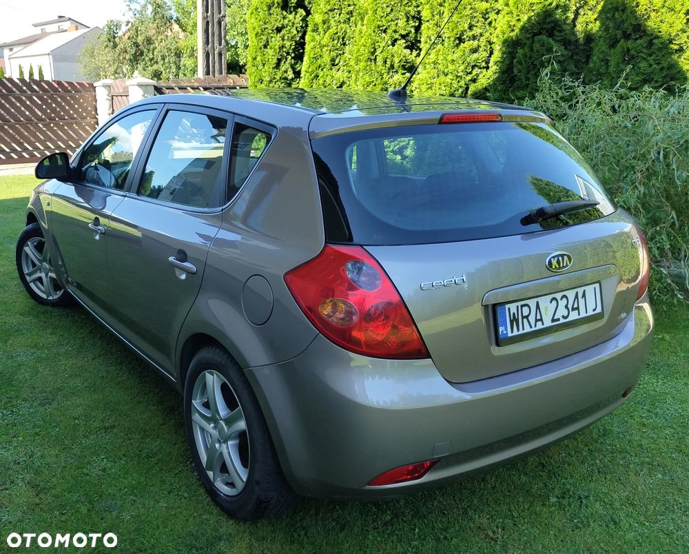 Kia Ceed 1.6 Crdi Comfort - 3
