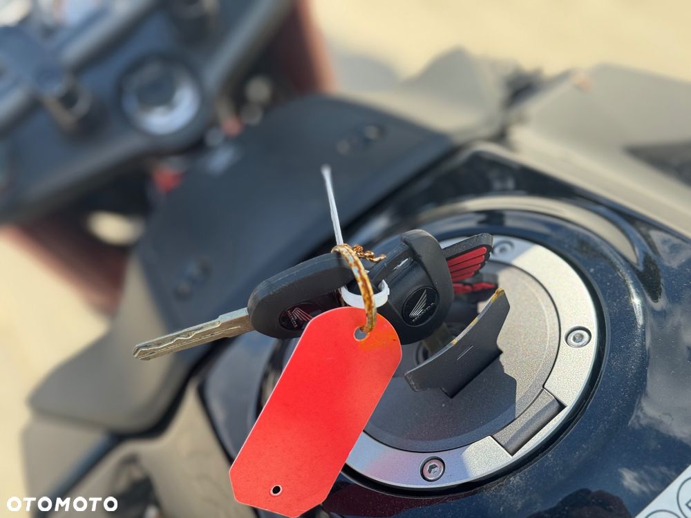 Honda Hornet - 15