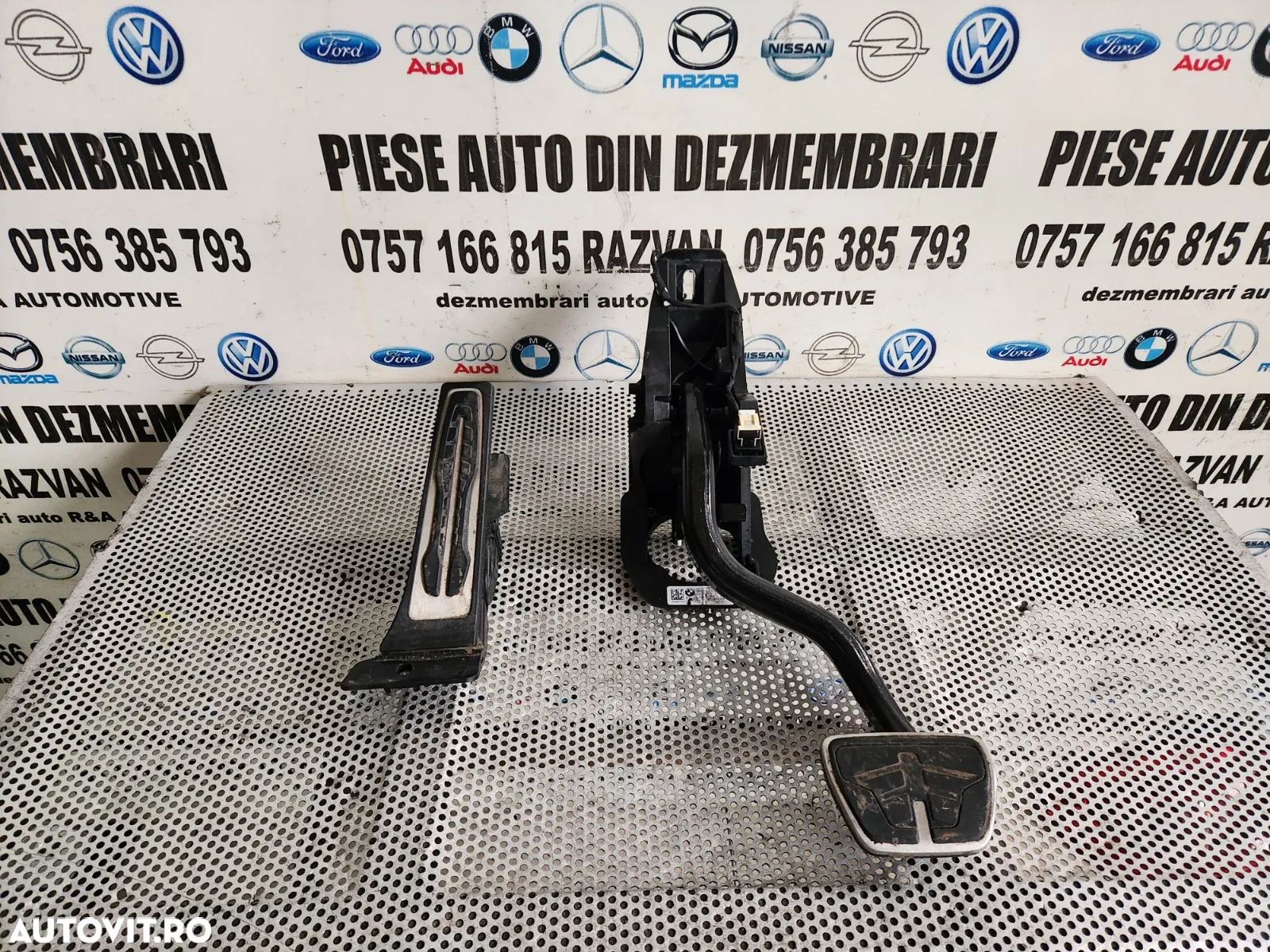 Pod Pedalier Bmw X3 X4 G01 G02 Pedala Acceleratie Frana Bmw X3 X4 G01 G02 Volan Stanga Dezmembrez B - 1
