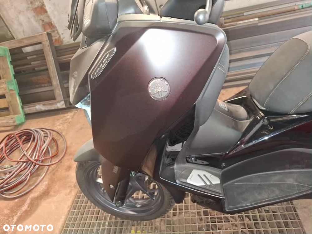Yamaha X-max - 3