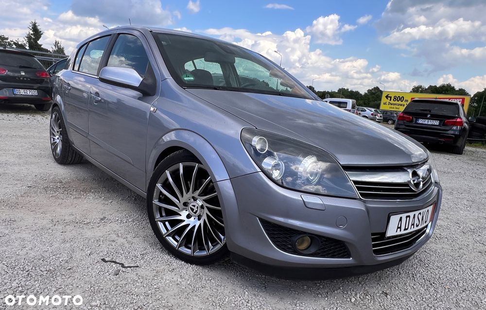 Opel Astra 2.0 Turbo Cosmo - 2