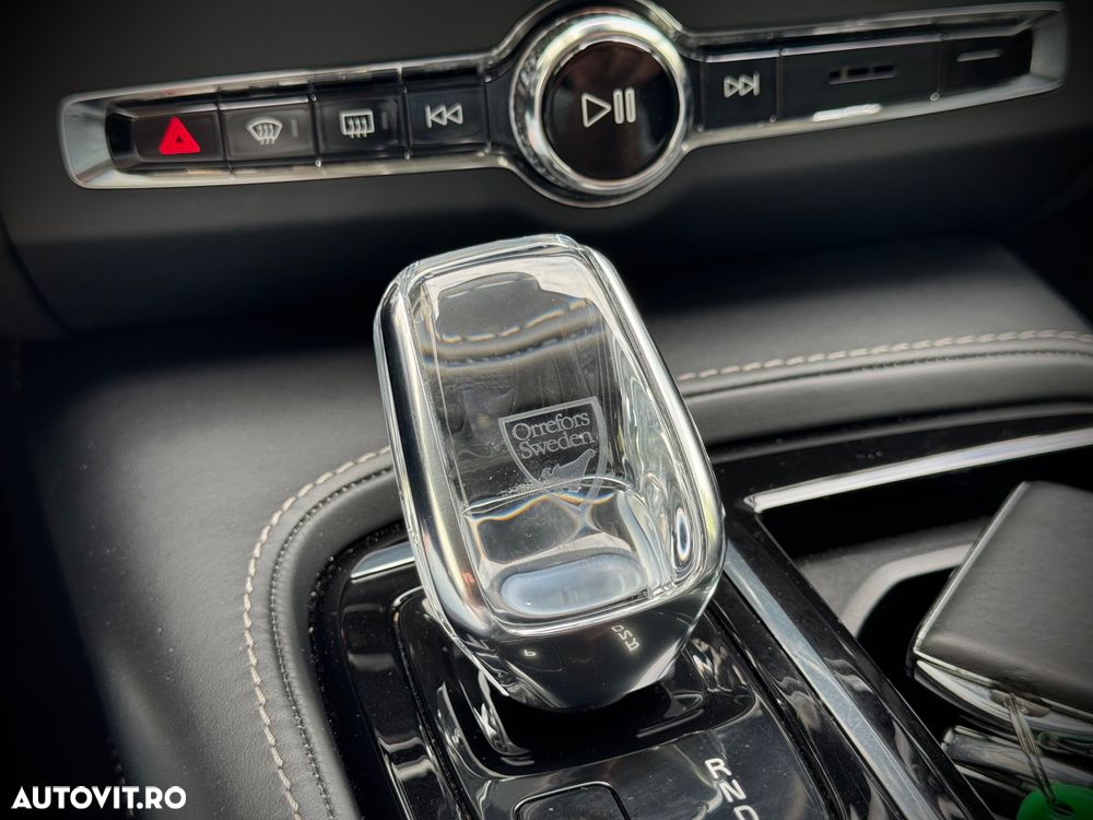 Volvo S90 T8 Twin Engine AWD Geartronic Inscription - 27