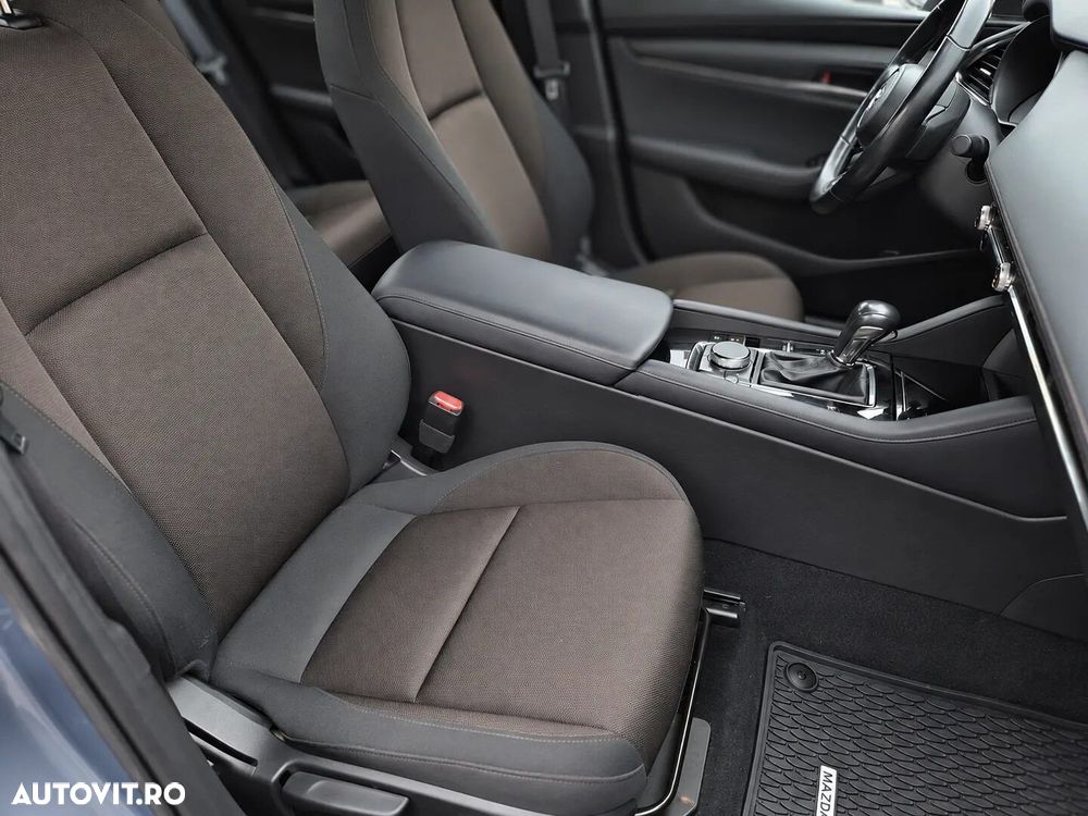 Mazda 3 - 13