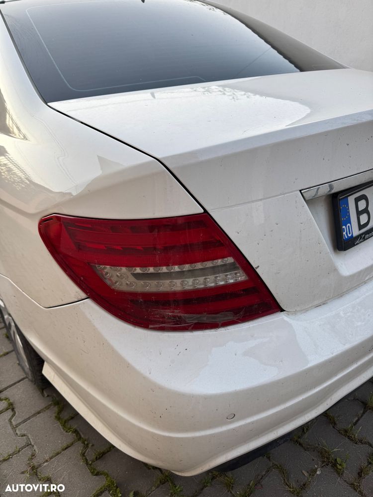Mercedes-Benz C - 14