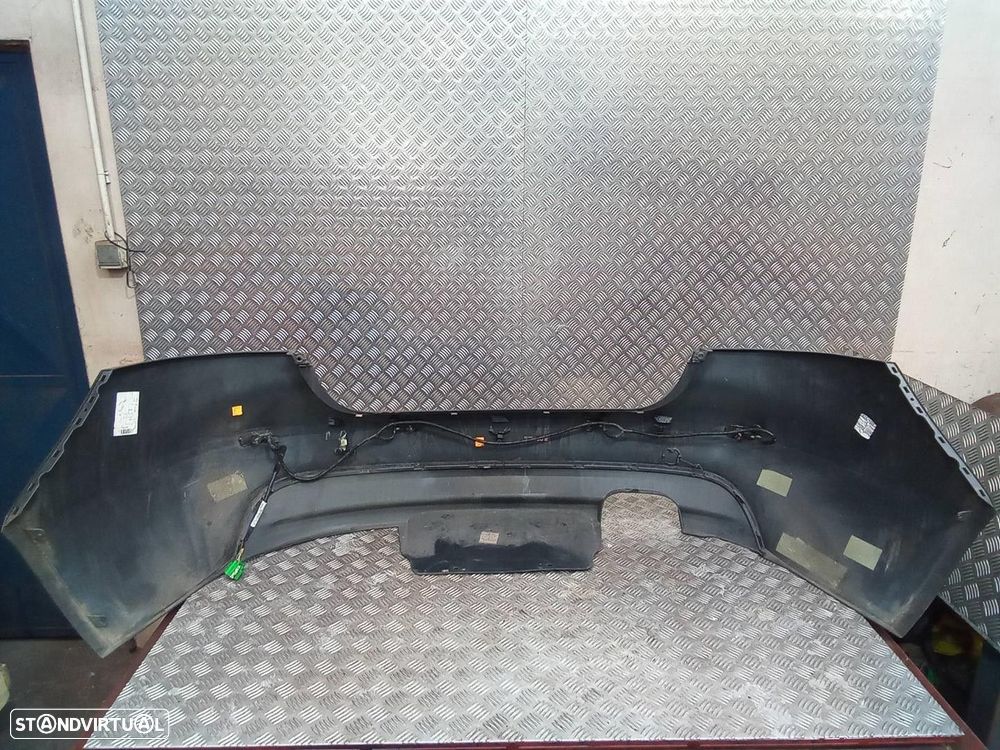PARA-CHOQUES TRASEIRO JAGUAR XE 2016 - 1