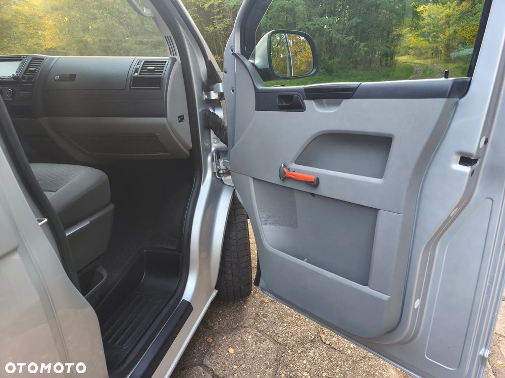 Volkswagen Transporter - 22