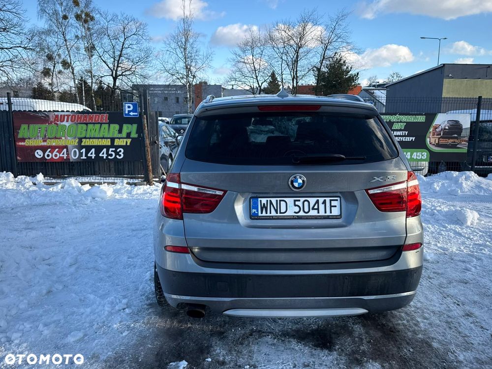 BMW X3 xDrive20i Advantage - 4