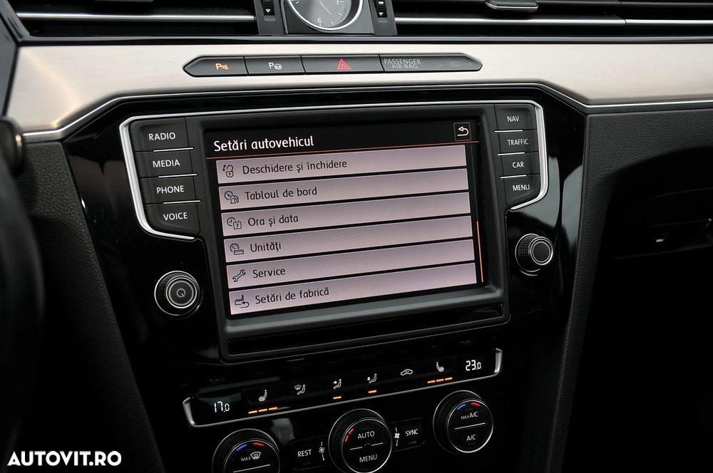 Volkswagen Passat 2.0 TDI DSG Highline - 22