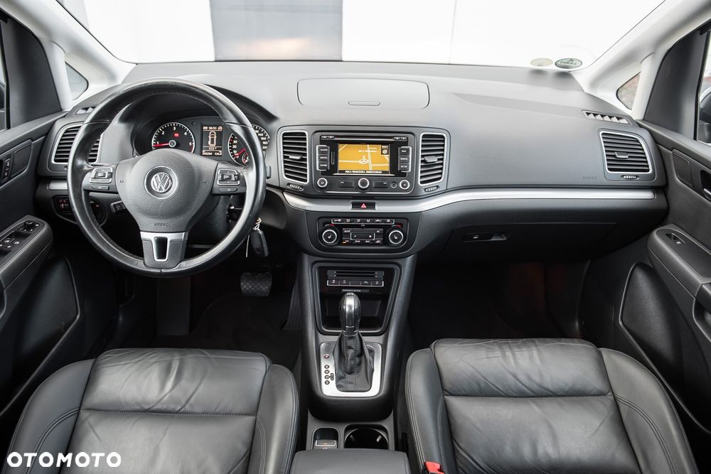 Volkswagen Sharan - 27