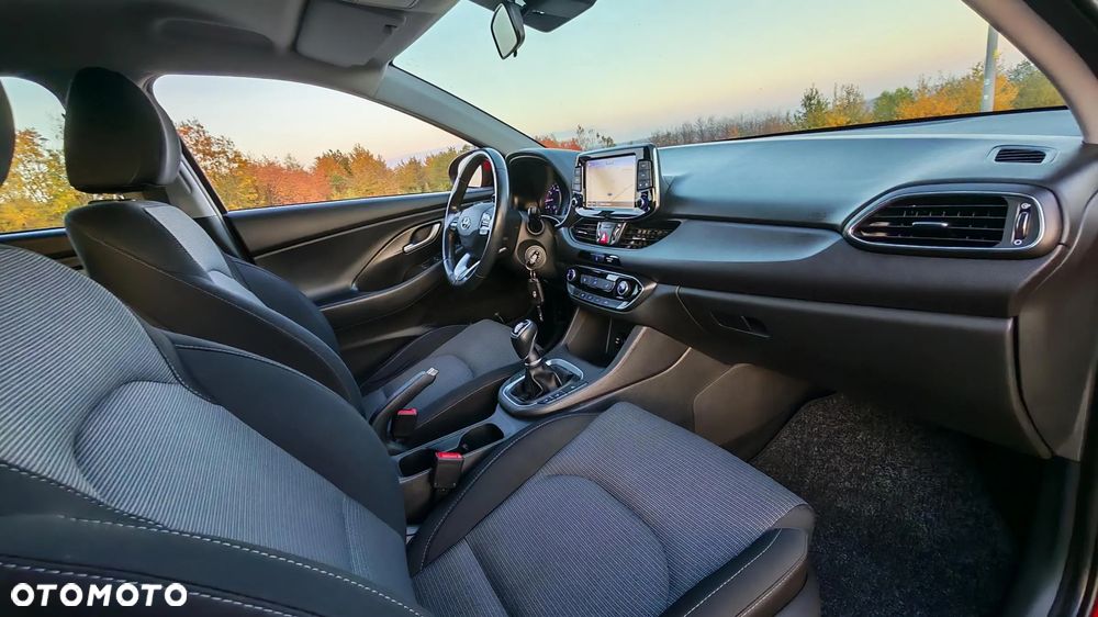 Hyundai i30 1.4 Passion Plus - 22