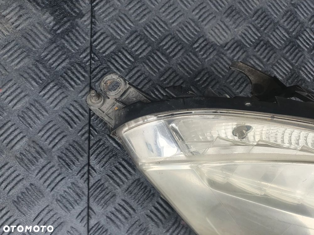 CITROEN C4 PICASSO LAMPA PRAWA PRZEDNIA PRAWY PRZÓD EUROPA - 2