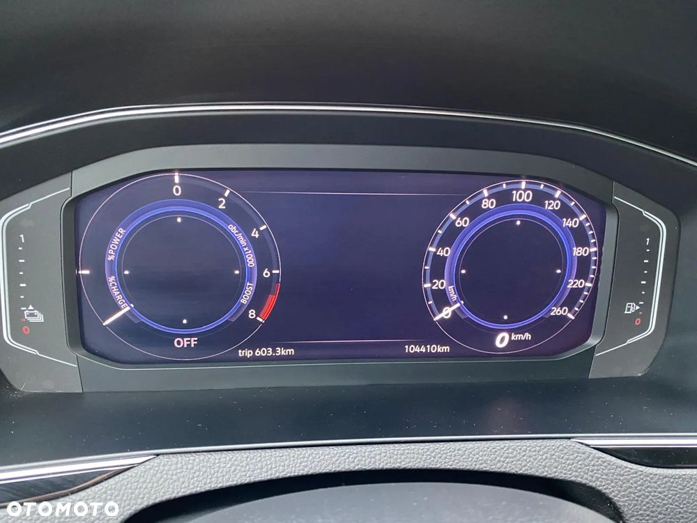 Volkswagen Passat - 9