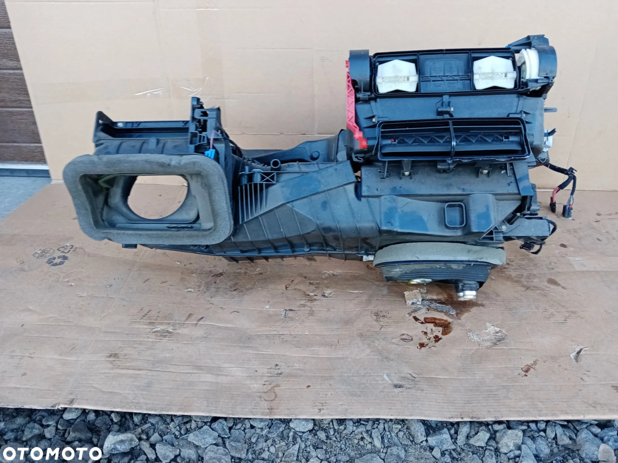 Nagrzewnica dmuchawa powietrza VW Caddy III 2K1820003M - 2