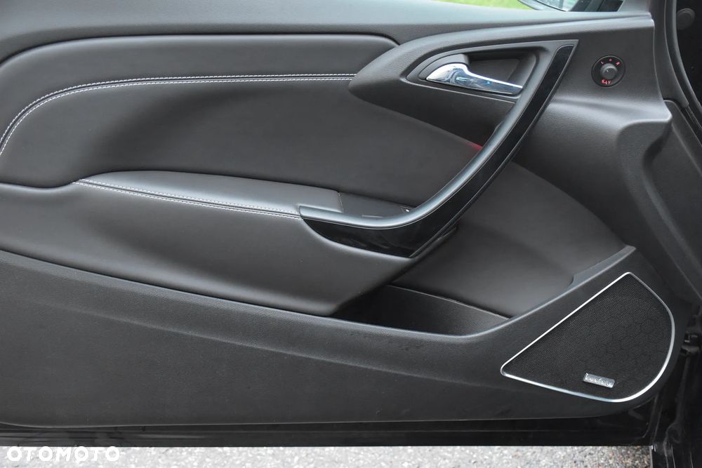 Opel Astra OPC Start/Stop - 18