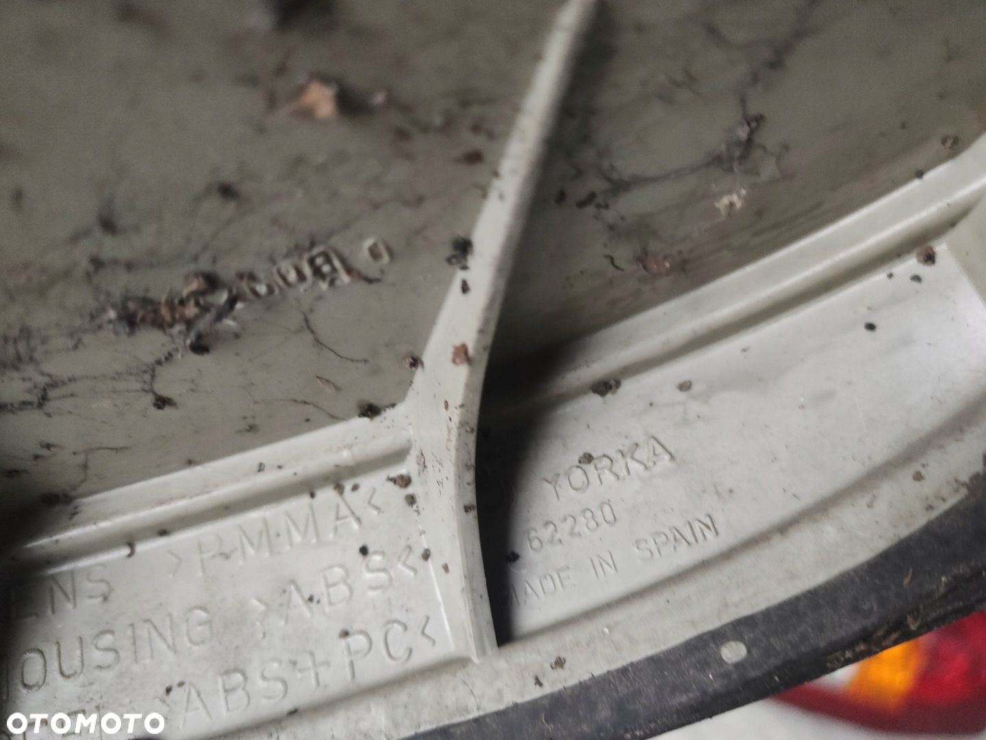 KL LAMPA LEWY TYŁ OPEL ZAFIRA A Z LISTWĄ - 3