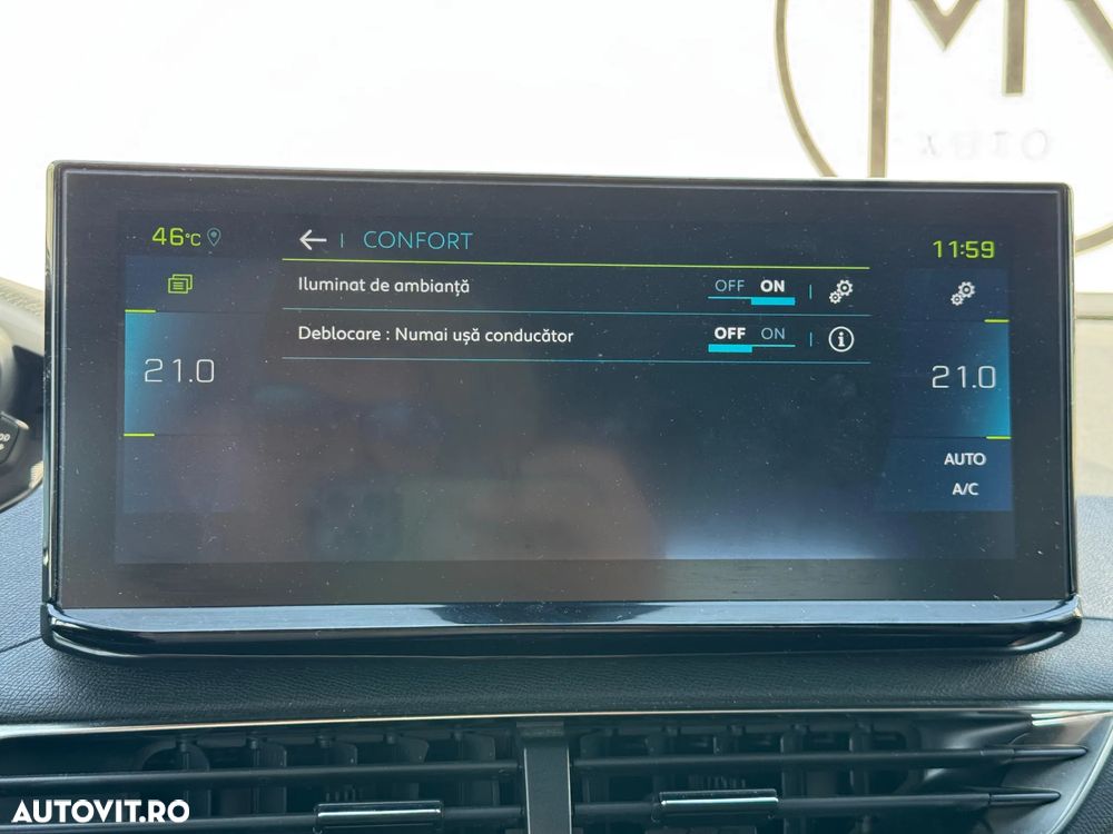 Peugeot 3008 PHEV EAT8 4X4 GT Pack - 31