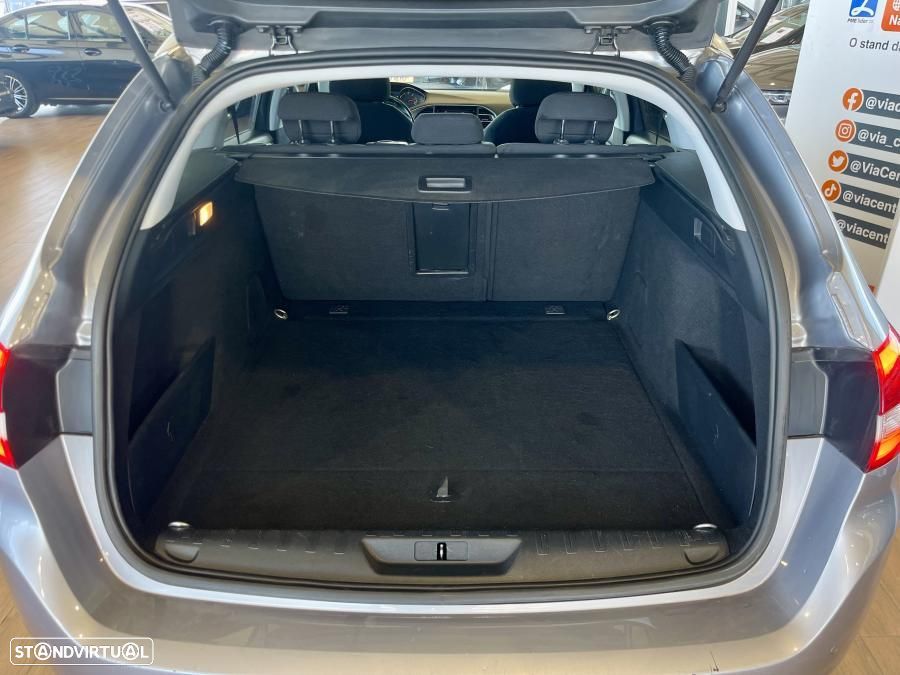 Peugeot 308 SW 1.5 BlueHDi Style - 31