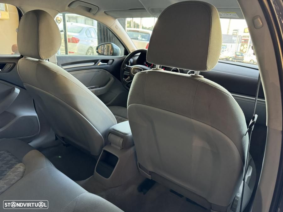 Audi A3 Sportback - 18