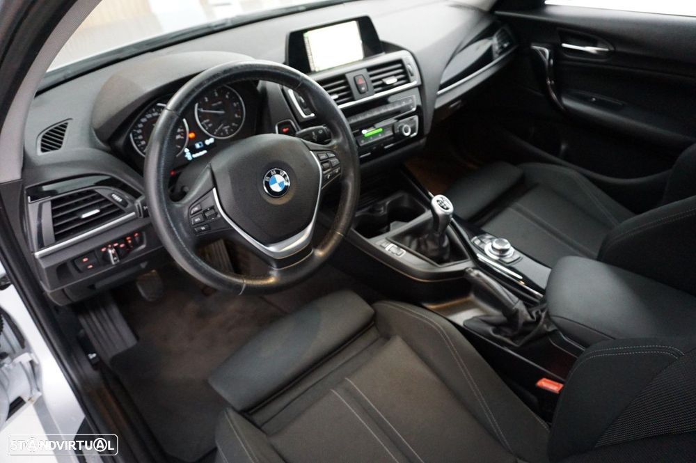 BMW 116 d Line Sport - 11