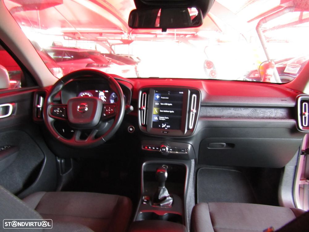 Volvo XC 40 2.0 D3 Momentum - 14