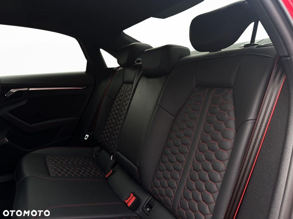Audi RS3 Limousine - 33