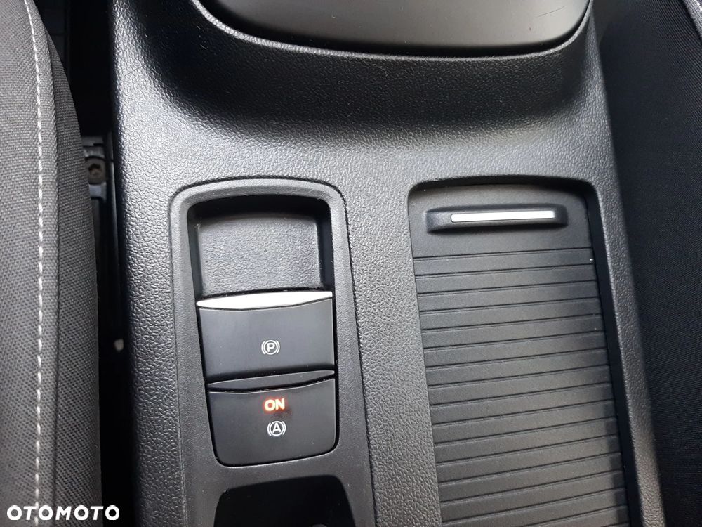 Ford Focus 1.5 EcoBlue SCR Trend - 25