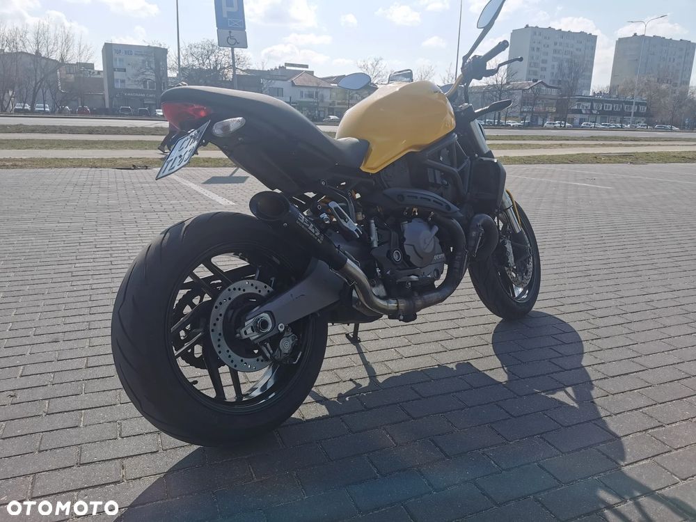 Ducati Monster - 5