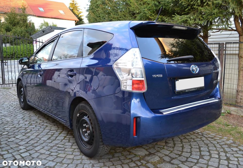 Toyota Prius+ (Hybrid) - 3