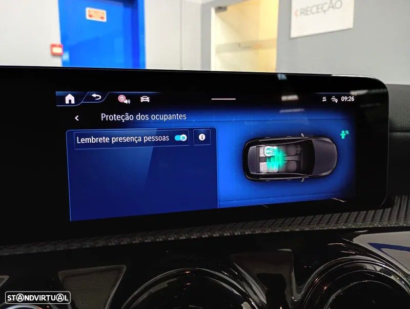 Mercedes-Benz A 250 e - 40