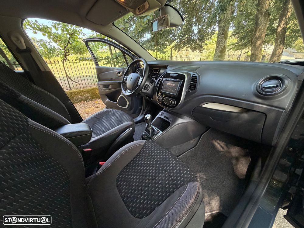 Renault Captur 1.5 dCi Exclusive - 16