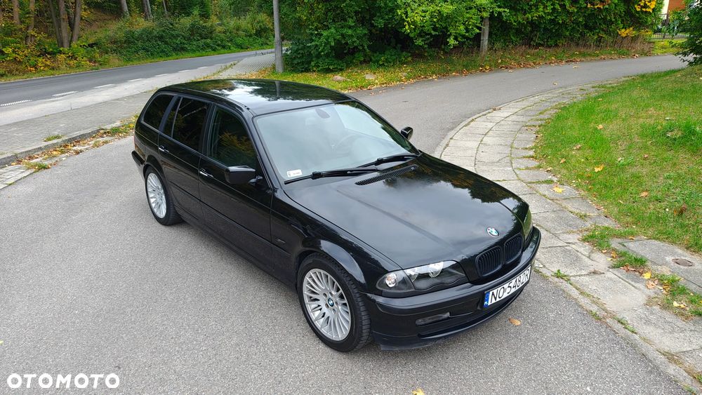 BMW Seria 3 318i - 3