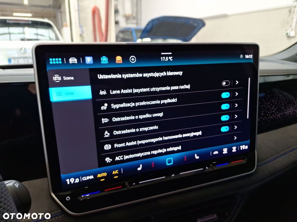 Volkswagen Tiguan 2.0 TDI R-Line Plus DSG - 32