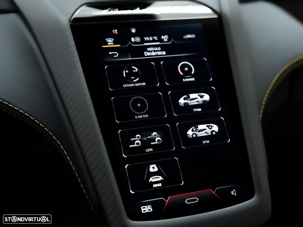 Lamborghini Revuelto - 26