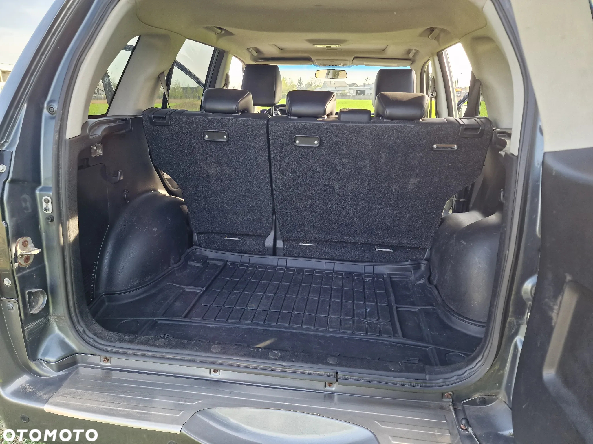 Suzuki Grand Vitara 2.7 V6 Premium - 11