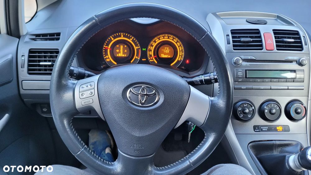 Toyota Auris 2.0 D-4D Edition - 33