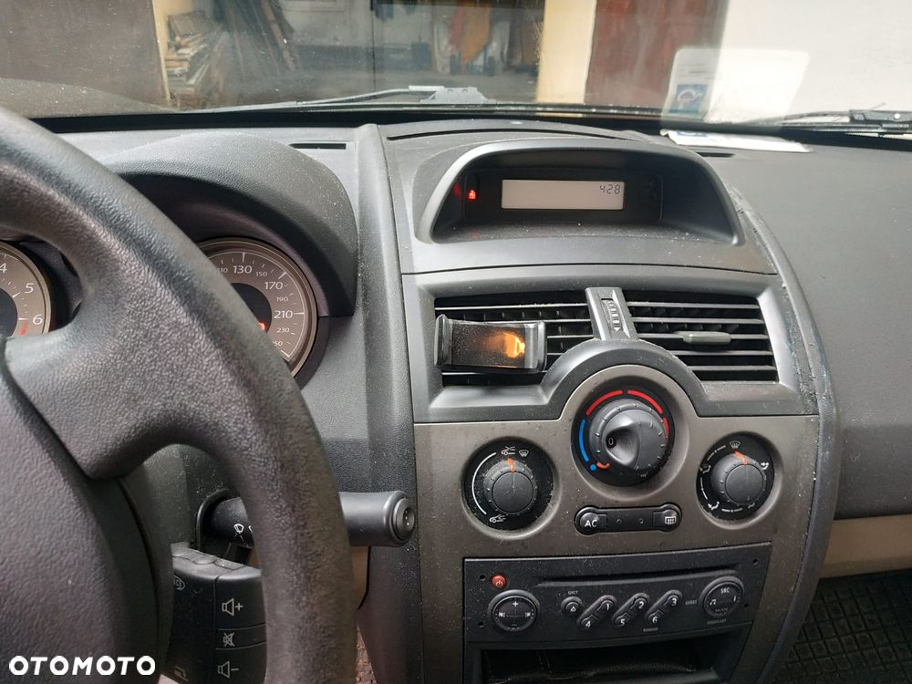 Renault Megane 1.4 16V Authentique - 7