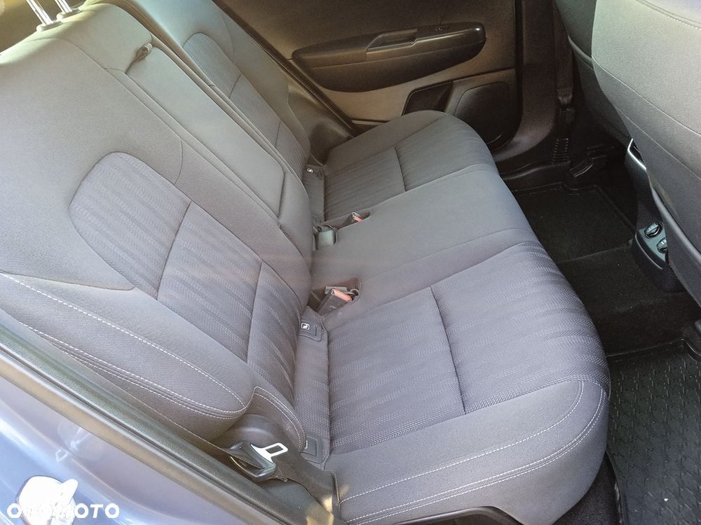 Kia Sportage 1.6 GDI Black Edition 2WD - 21