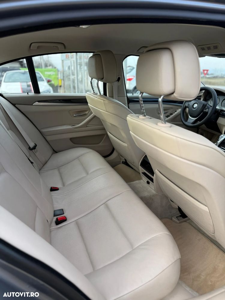BMW Seria 5 520d Aut. - 7
