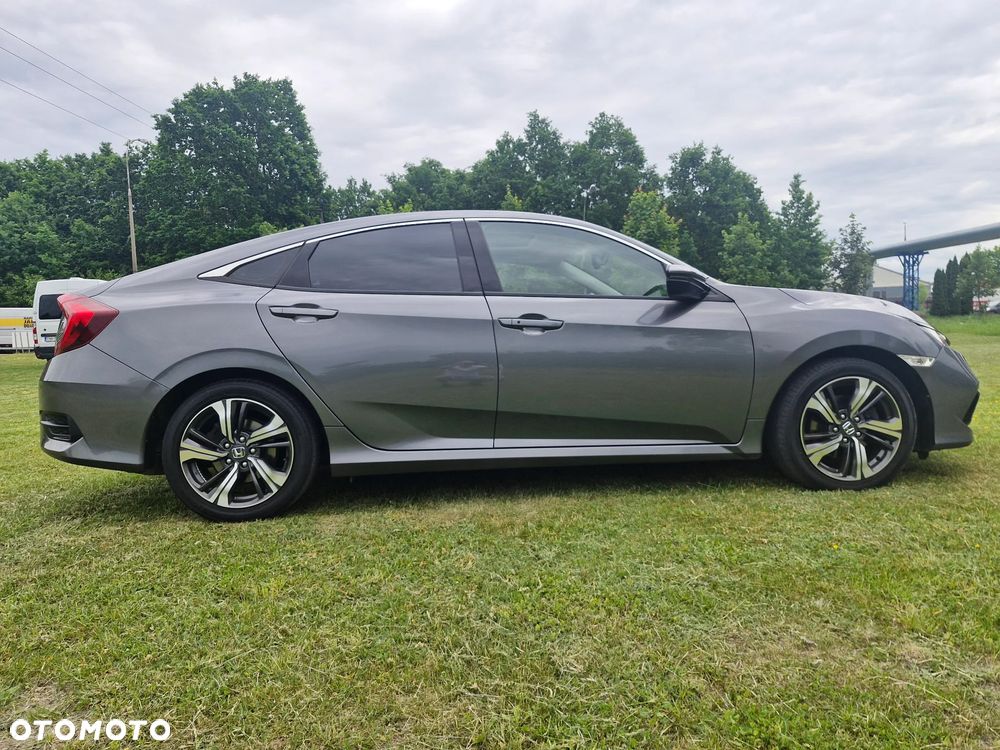 Honda Civic 1.5 T Prestige (Navi) - 38