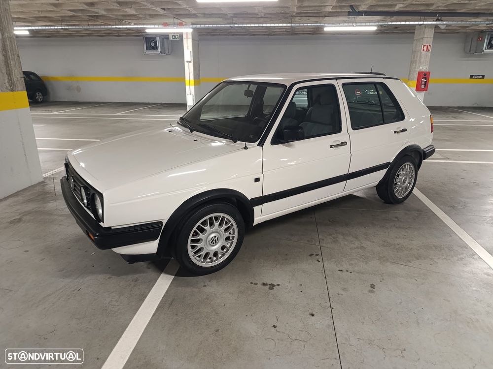 VW Golf 1.3 GL - 2