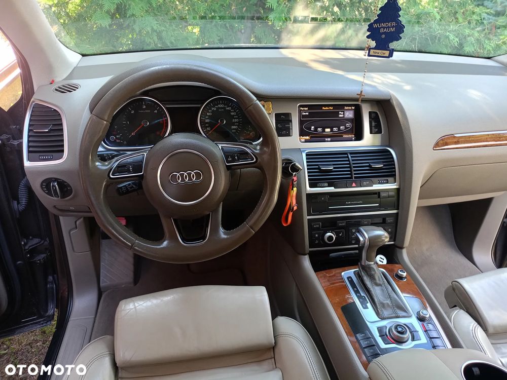 Audi Q7 - 7