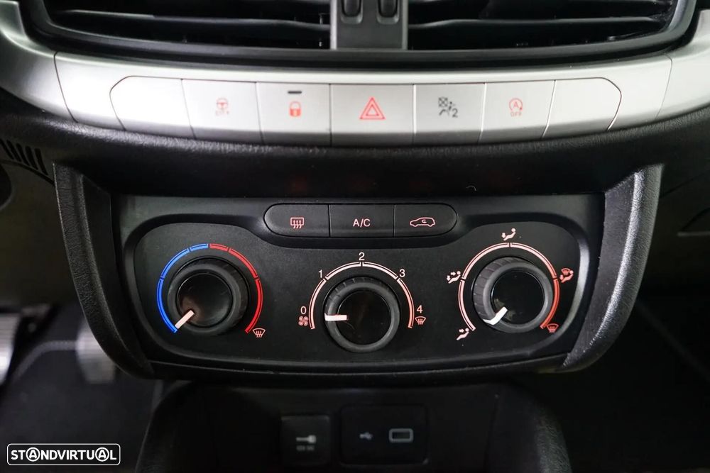 Fiat Tipo 1.3 MultiJet Life - 29