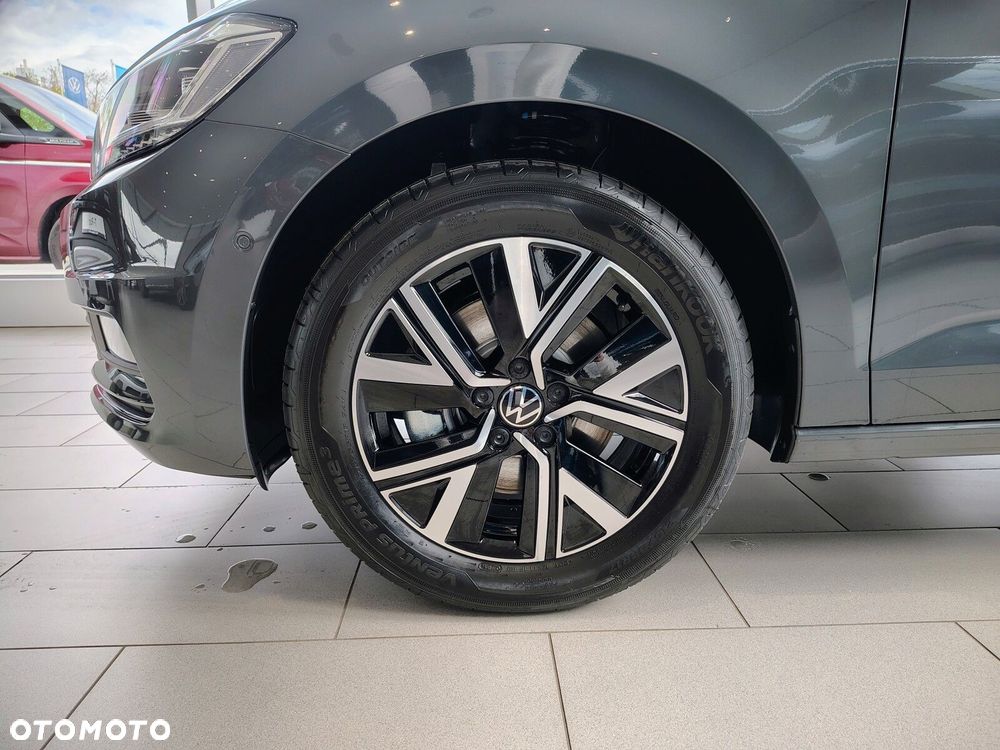 Volkswagen Touran - 5