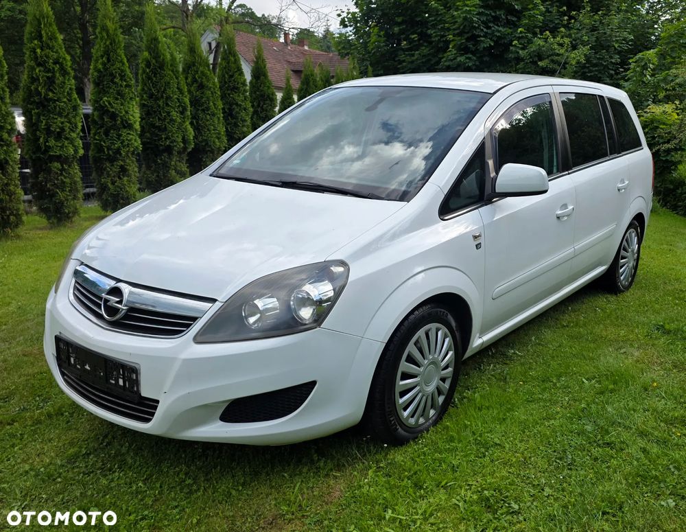 Opel Zafira - 1