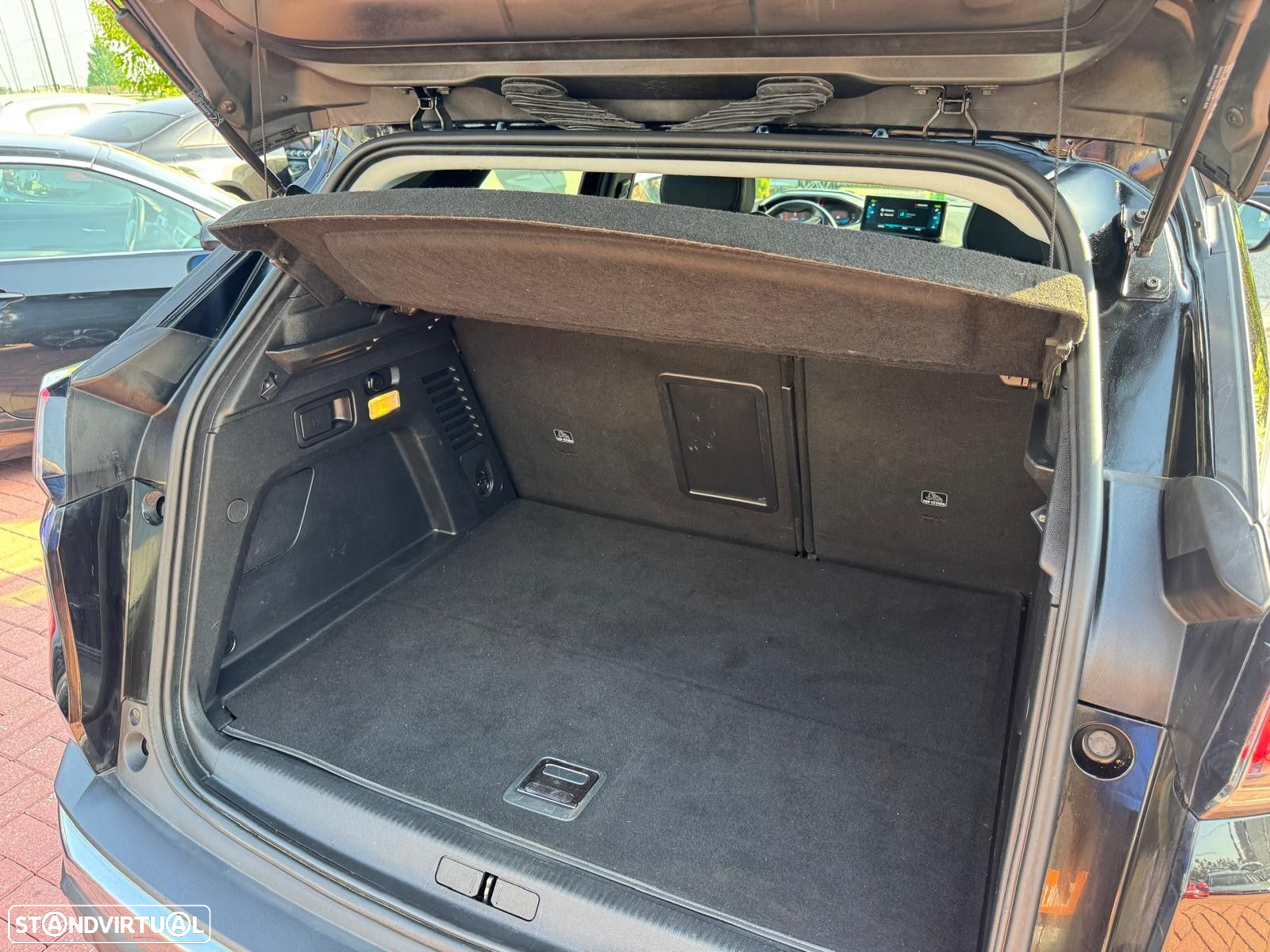 Peugeot 3008 1.6 Hybrid Active Pack e-EAT8 - 9