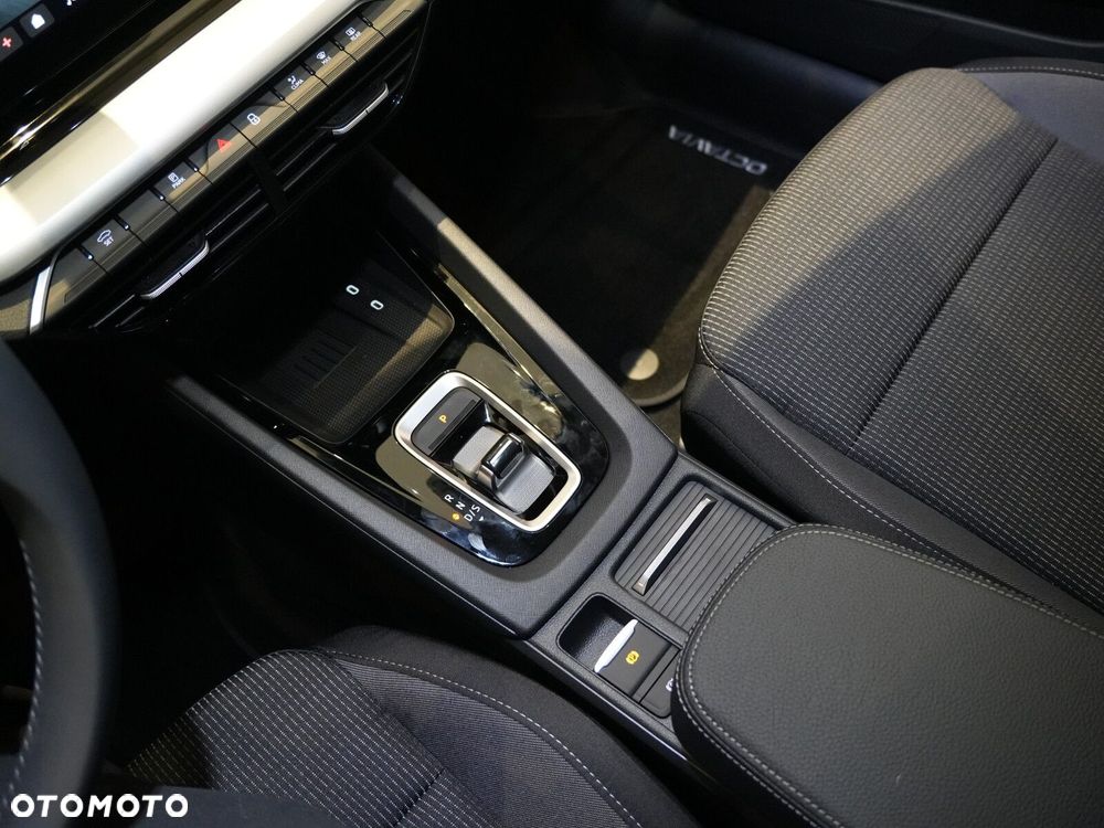 Skoda Octavia 1.5 TSI mHEV Drive Selection DSG - 31